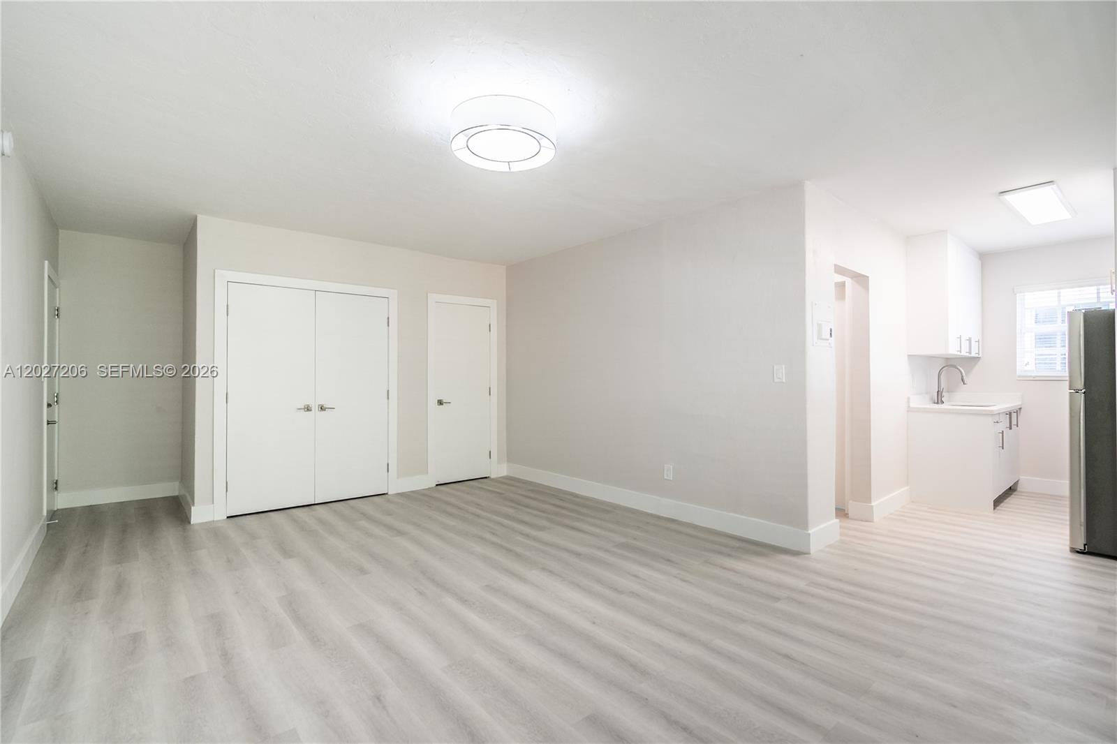 FLAMINGO TERR ADDN - Residential Lease