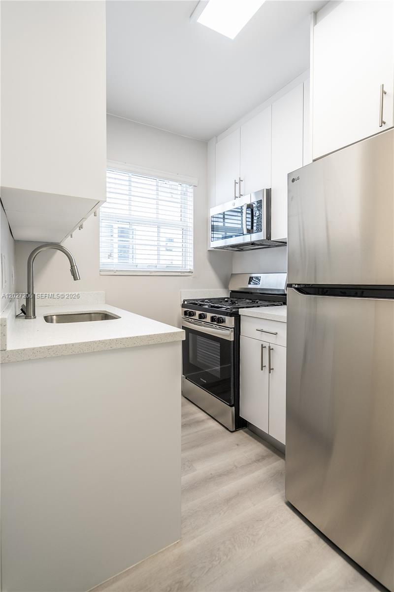 FLAMINGO TERR ADDN - Residential Lease
