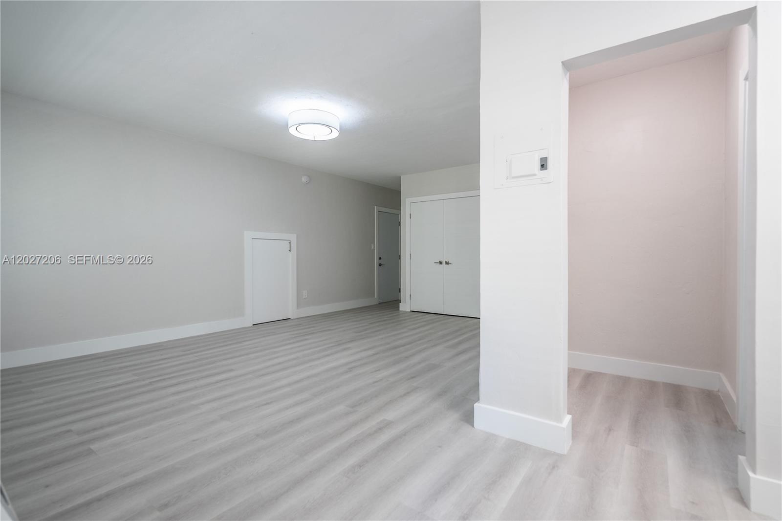 FLAMINGO TERR ADDN - Residential Lease