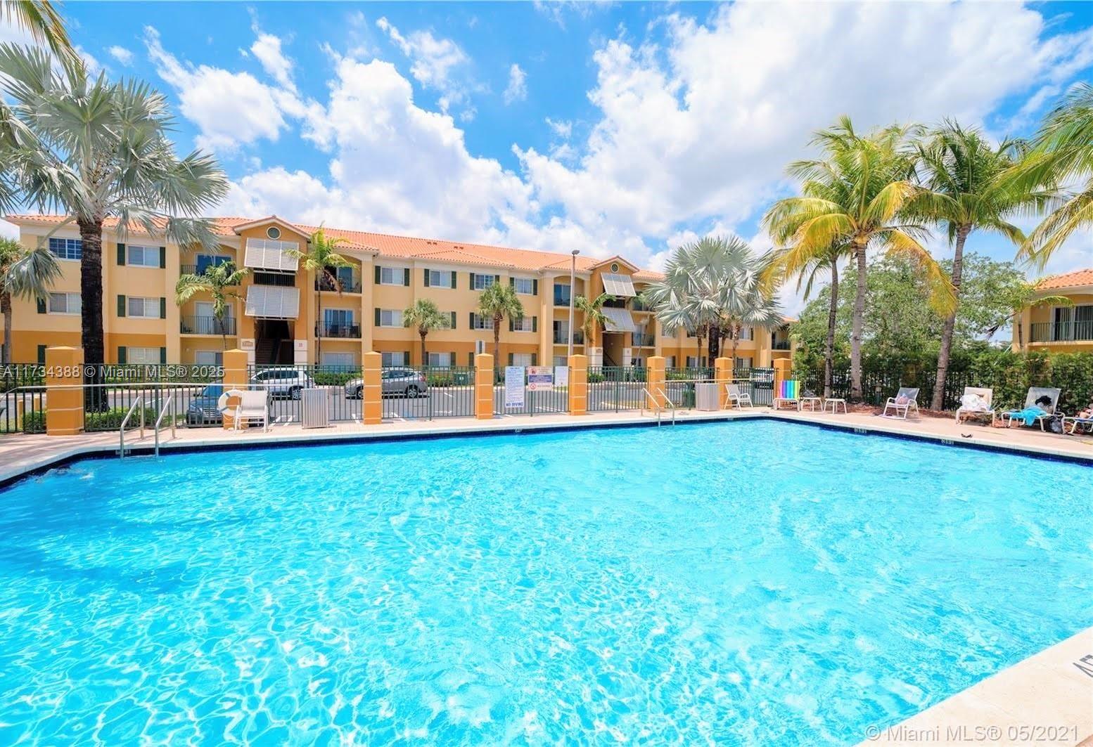PALM GARDENS AT DORAL CON - Residential
