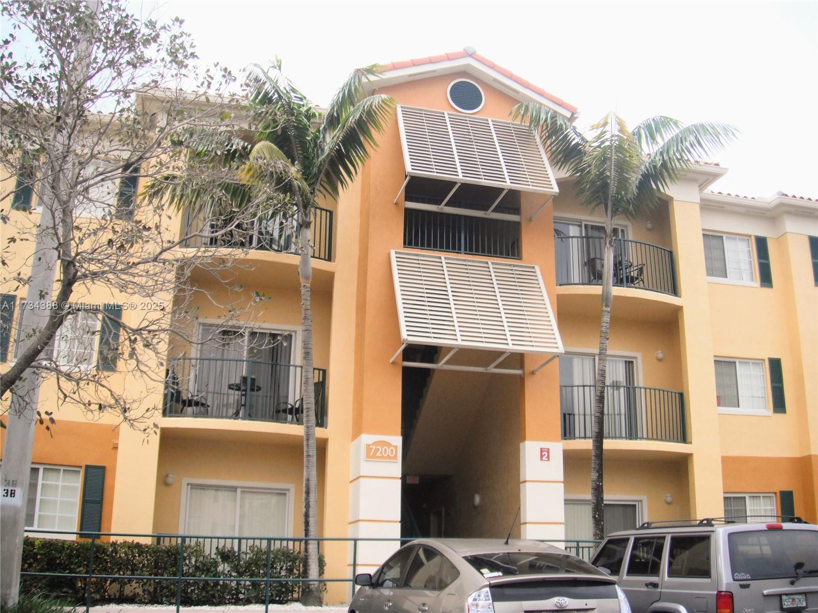 PALM GARDENS AT DORAL CON - Residential