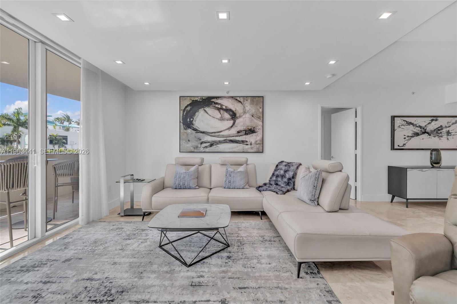 ST TROPEZ ON THE BAY II C - Residential