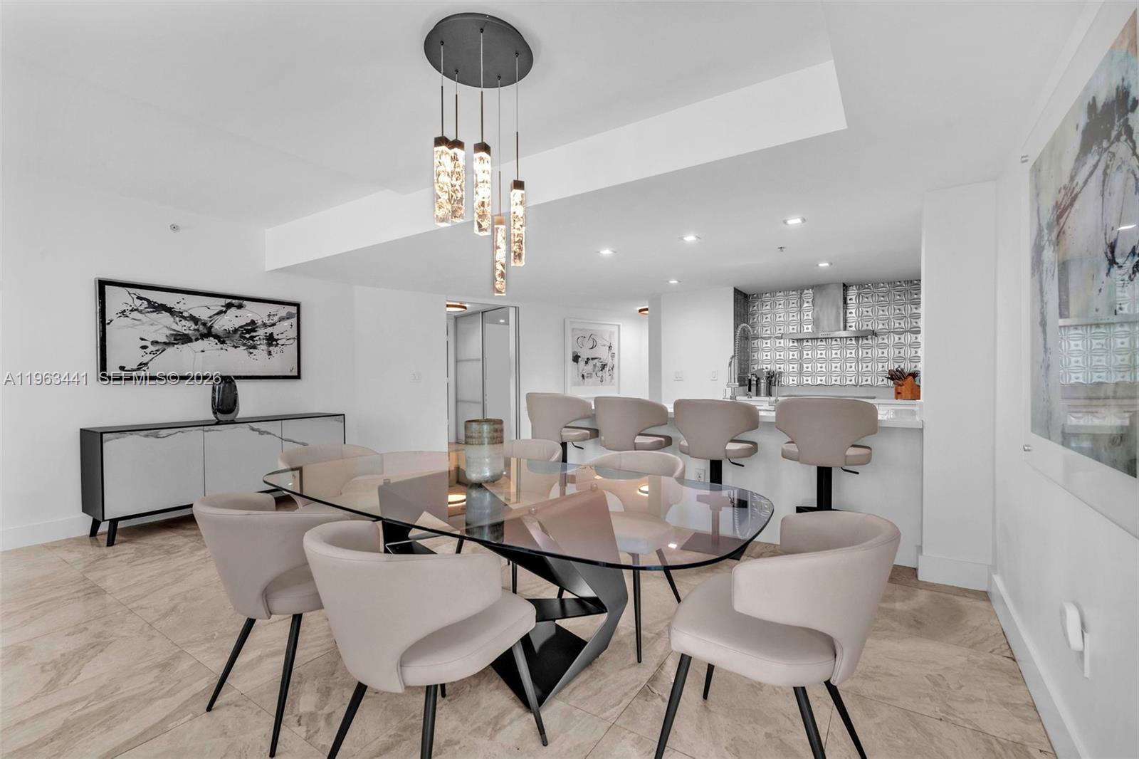 ST TROPEZ ON THE BAY II C - Residential
