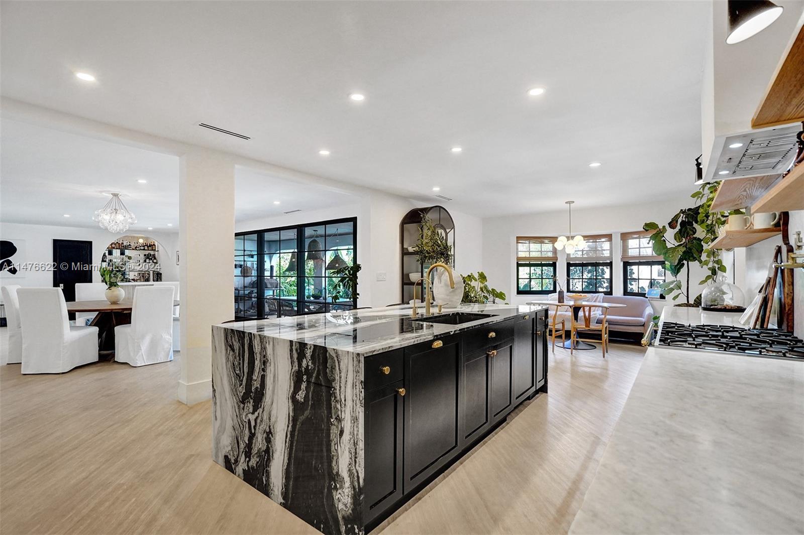 BISCAYNE POINT - Residential