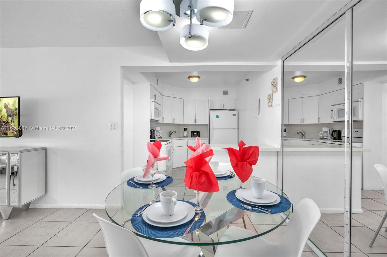 NO RENTAL RESTRICTIONS! Remodeled 2 bedroom + 2 bathroom and 1 covered parking space with ocean views. Building offers beach service, cleaning service, valet parking, concierge, playground area, business center, two swimming pools, two Jacuzzis, There is a gym equipped with a spa and a sauna. Maintenance fee includes water, electricity, air conditioning, internet, cable tv, beach chairs and umbrellas, pool towel, and much more. Fully Furnished!