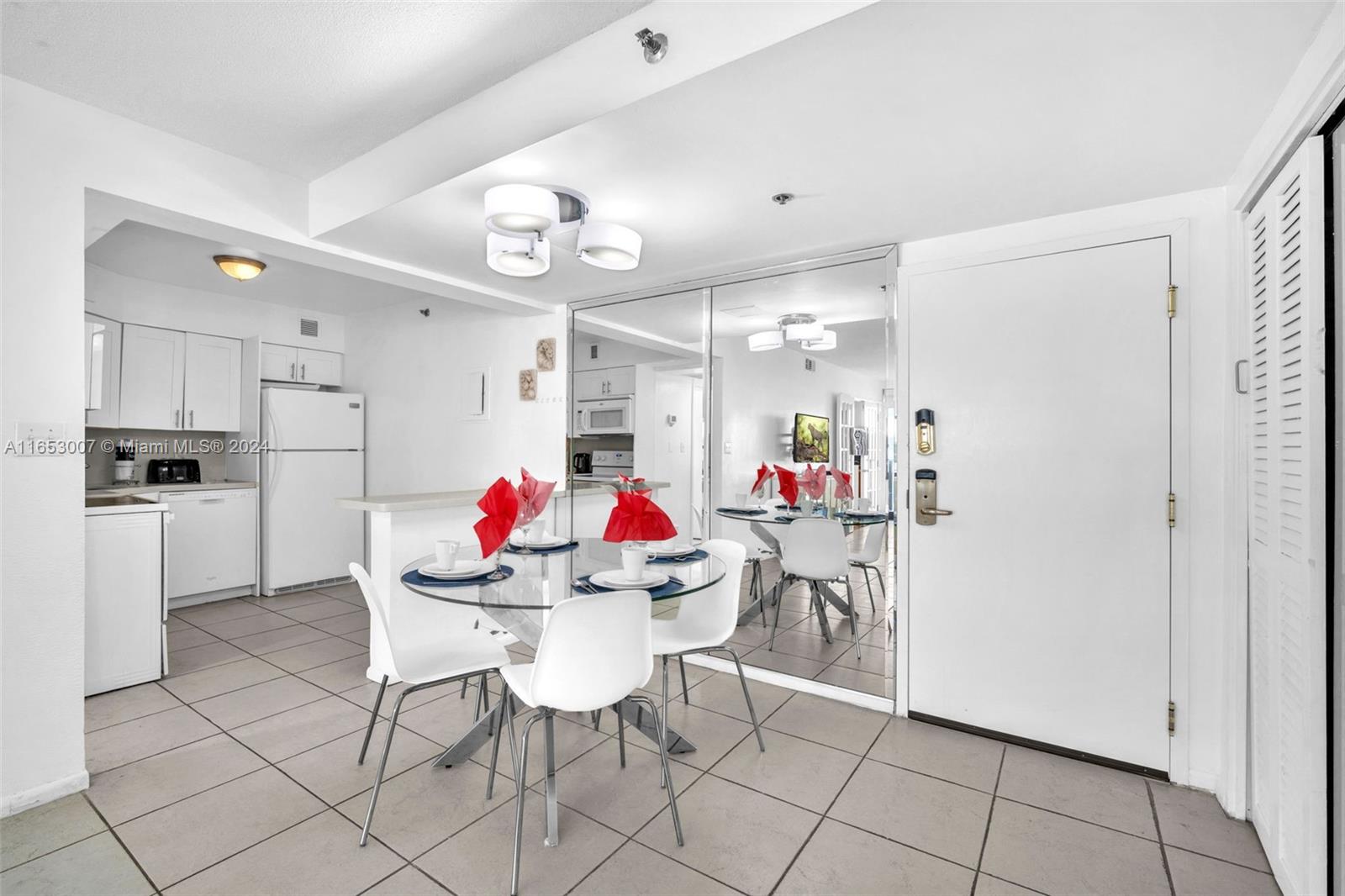 THE ALEXANDER CONDO - Residential