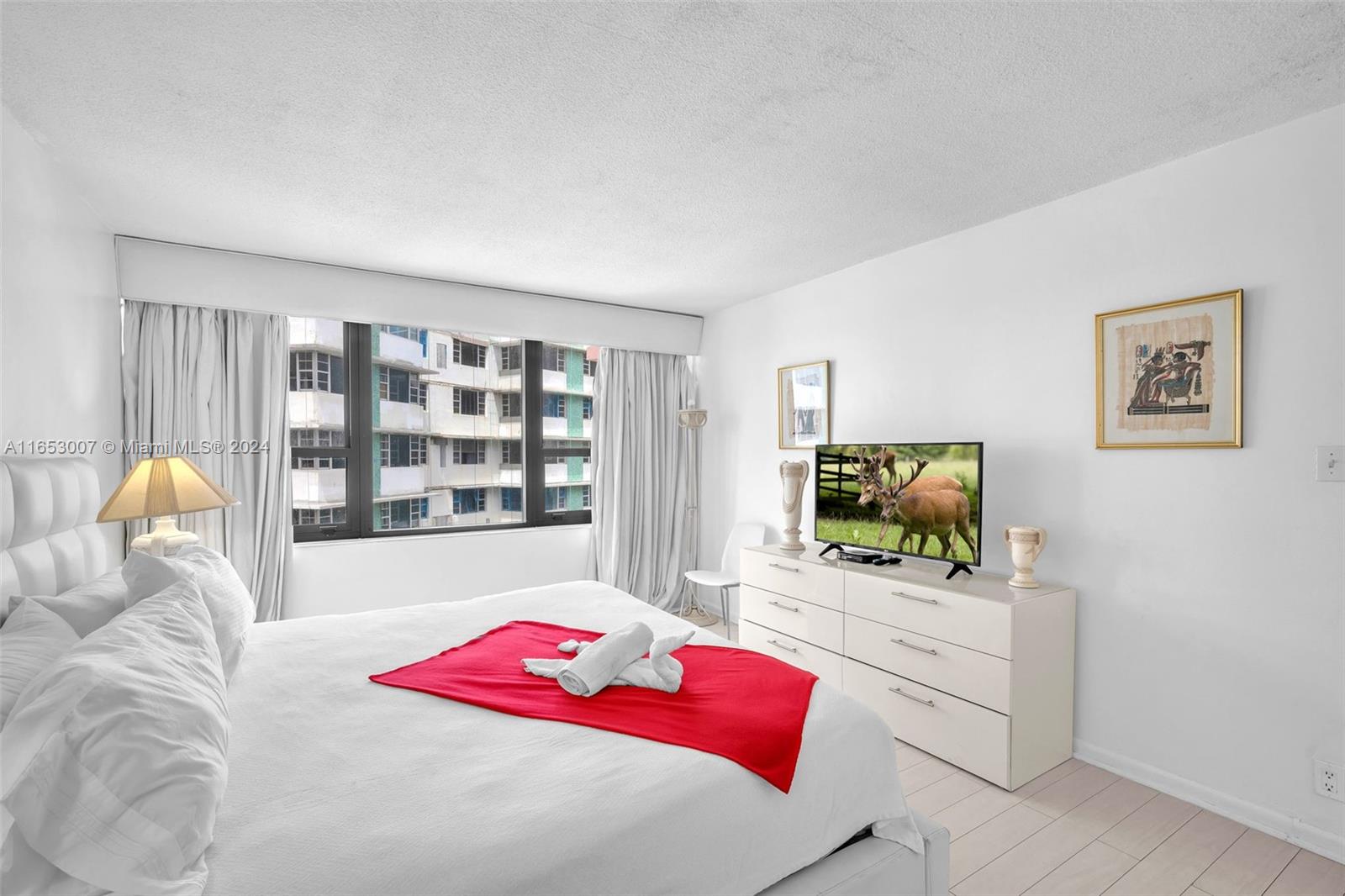 THE ALEXANDER CONDO - Residential