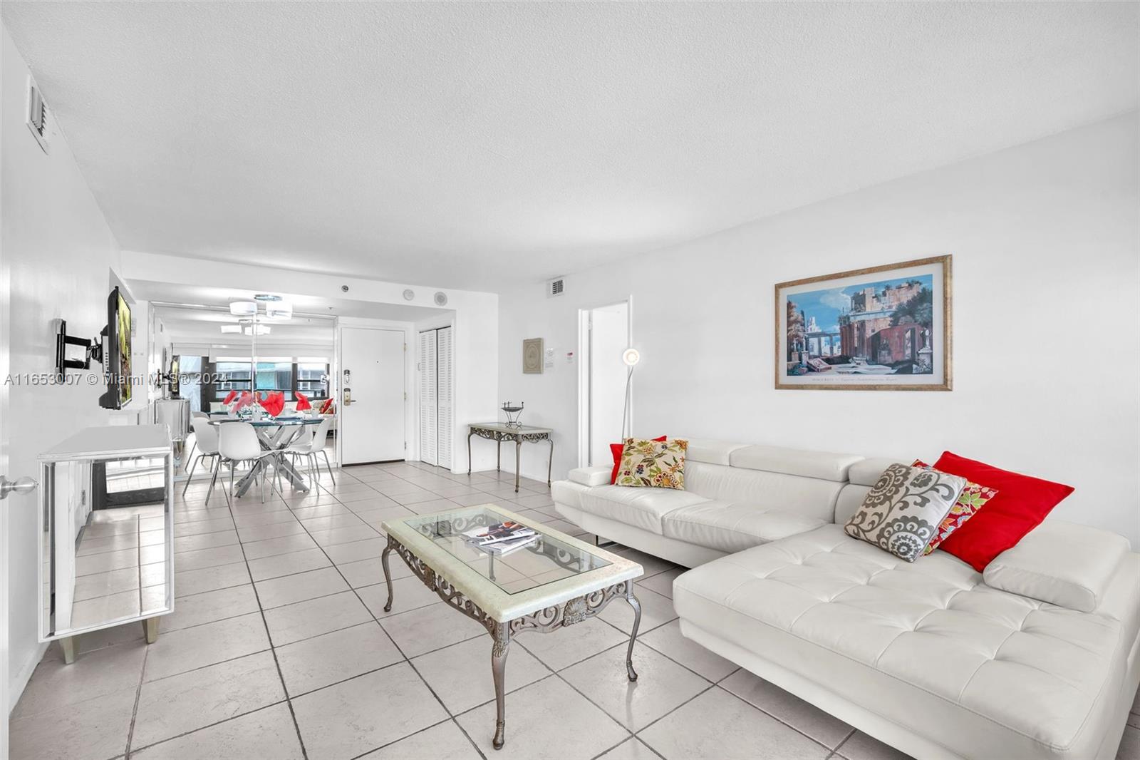 THE ALEXANDER CONDO - Residential