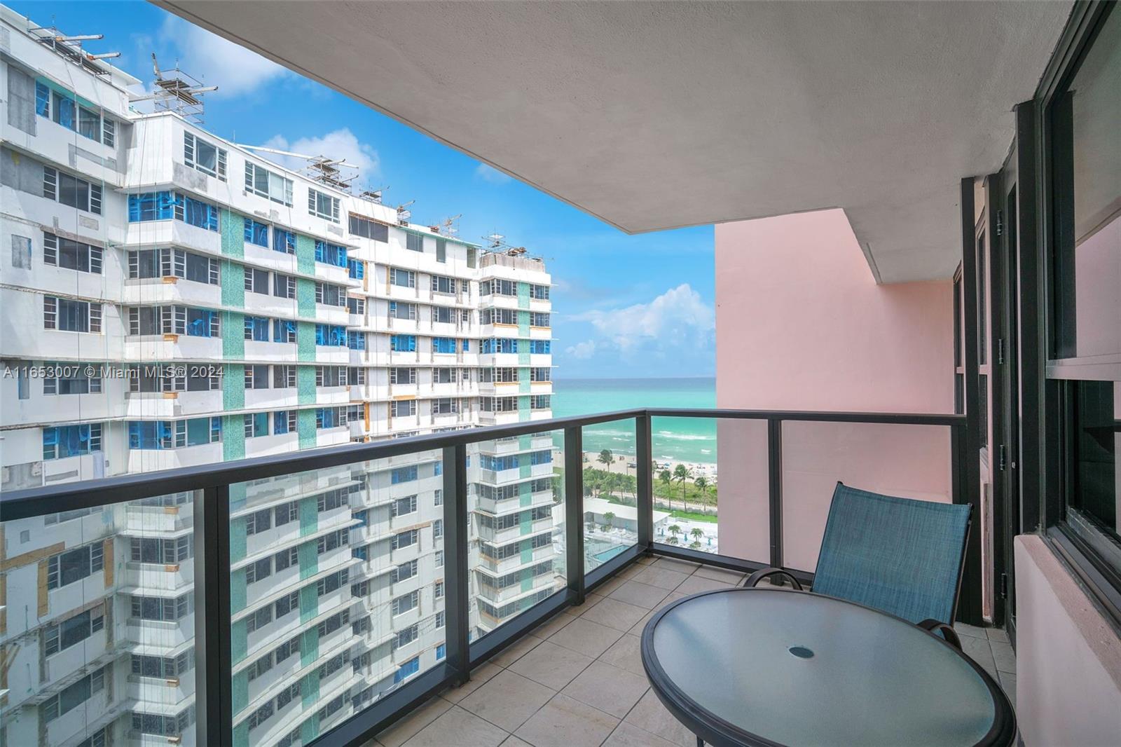 THE ALEXANDER CONDO - Residential