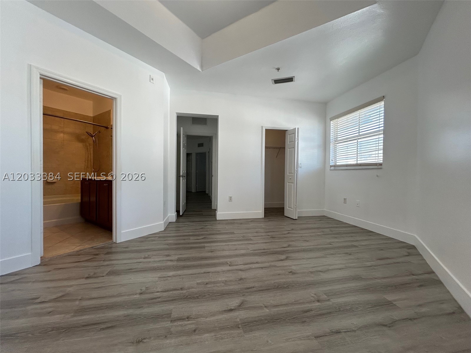 ST MORTIZ AT DORAL CONDO - Residential Lease