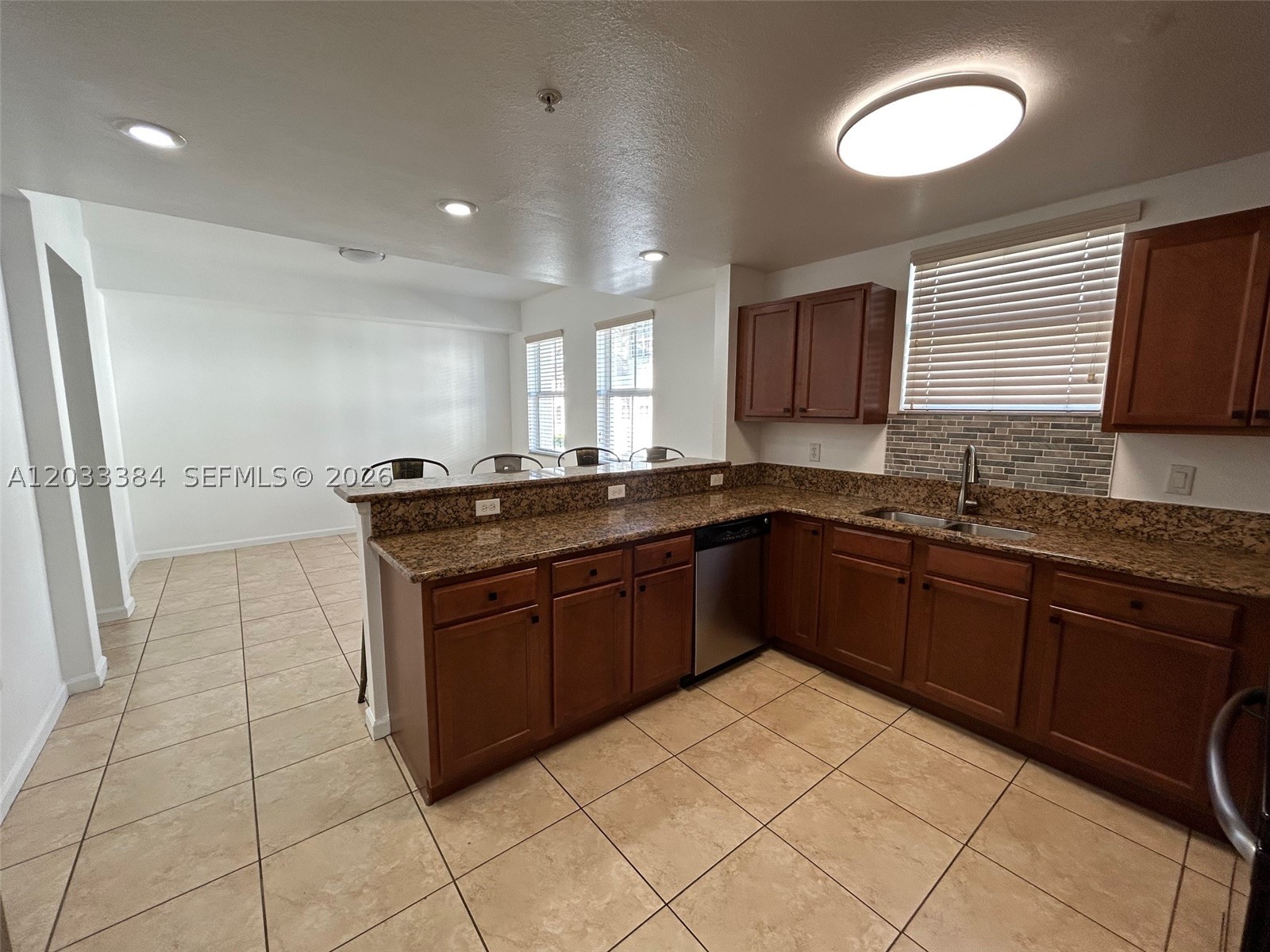 ST MORTIZ AT DORAL CONDO - Residential Lease