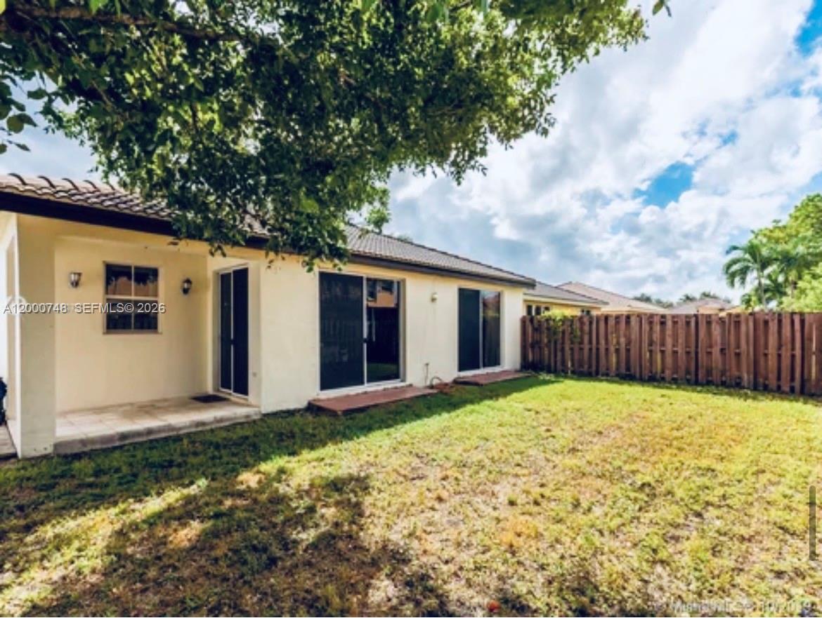 SPANISH LAKES 2ND ADDN - Residential