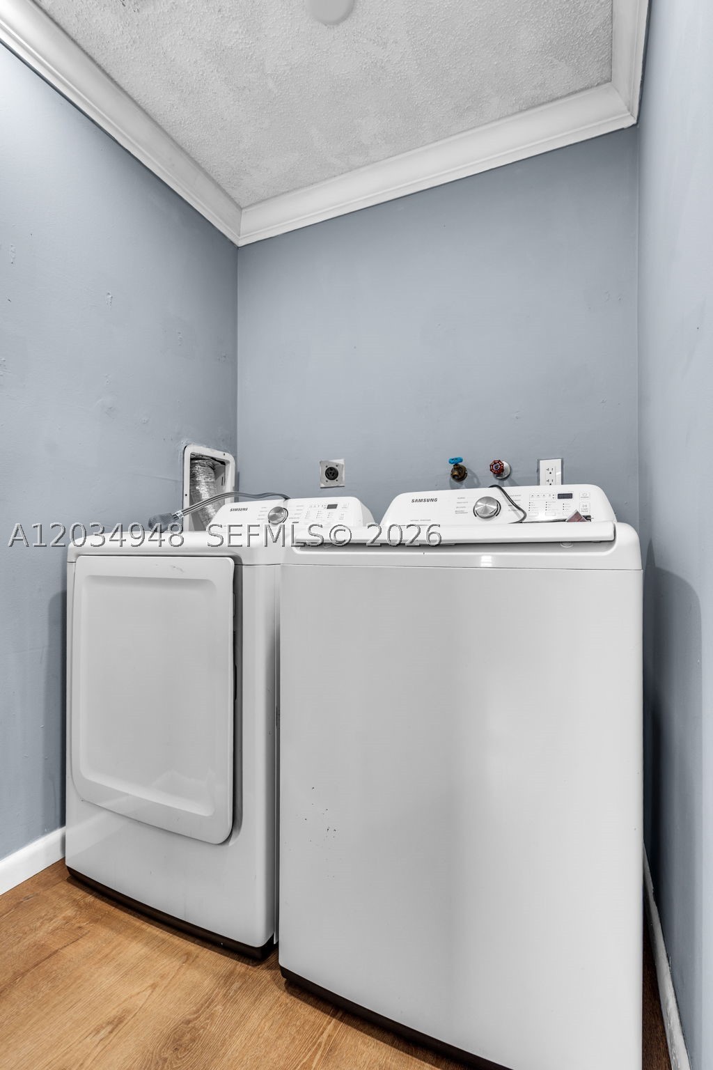 ALAMEDA HOMES CONDO - Residential Lease