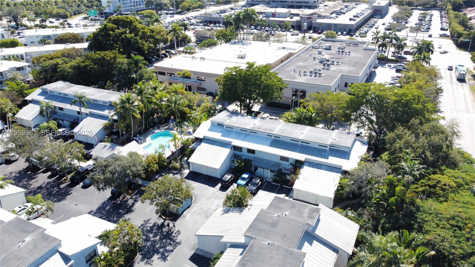 KENDALL GLENN CONDO - Residential