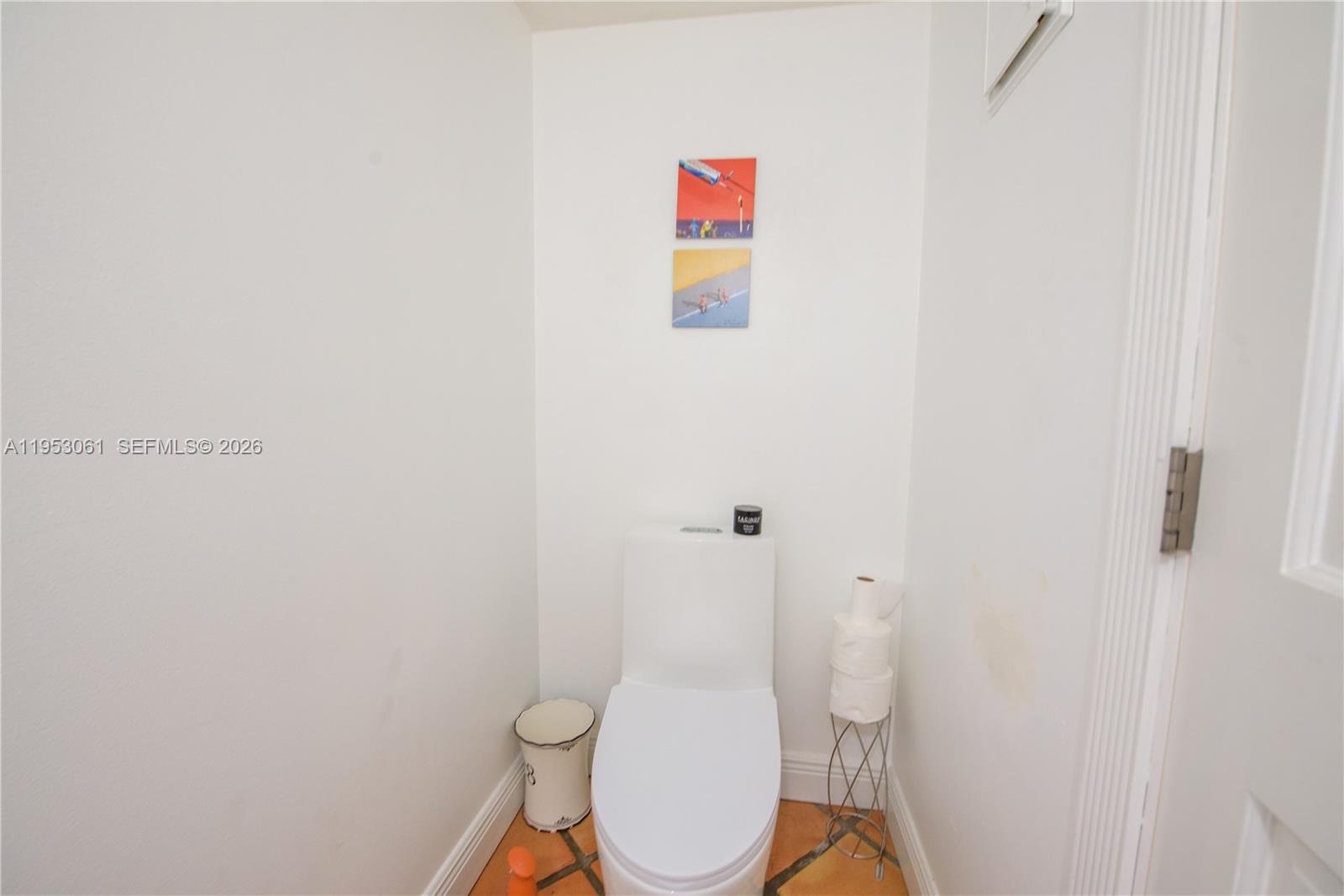 KENDALL GLENN CONDO - Residential