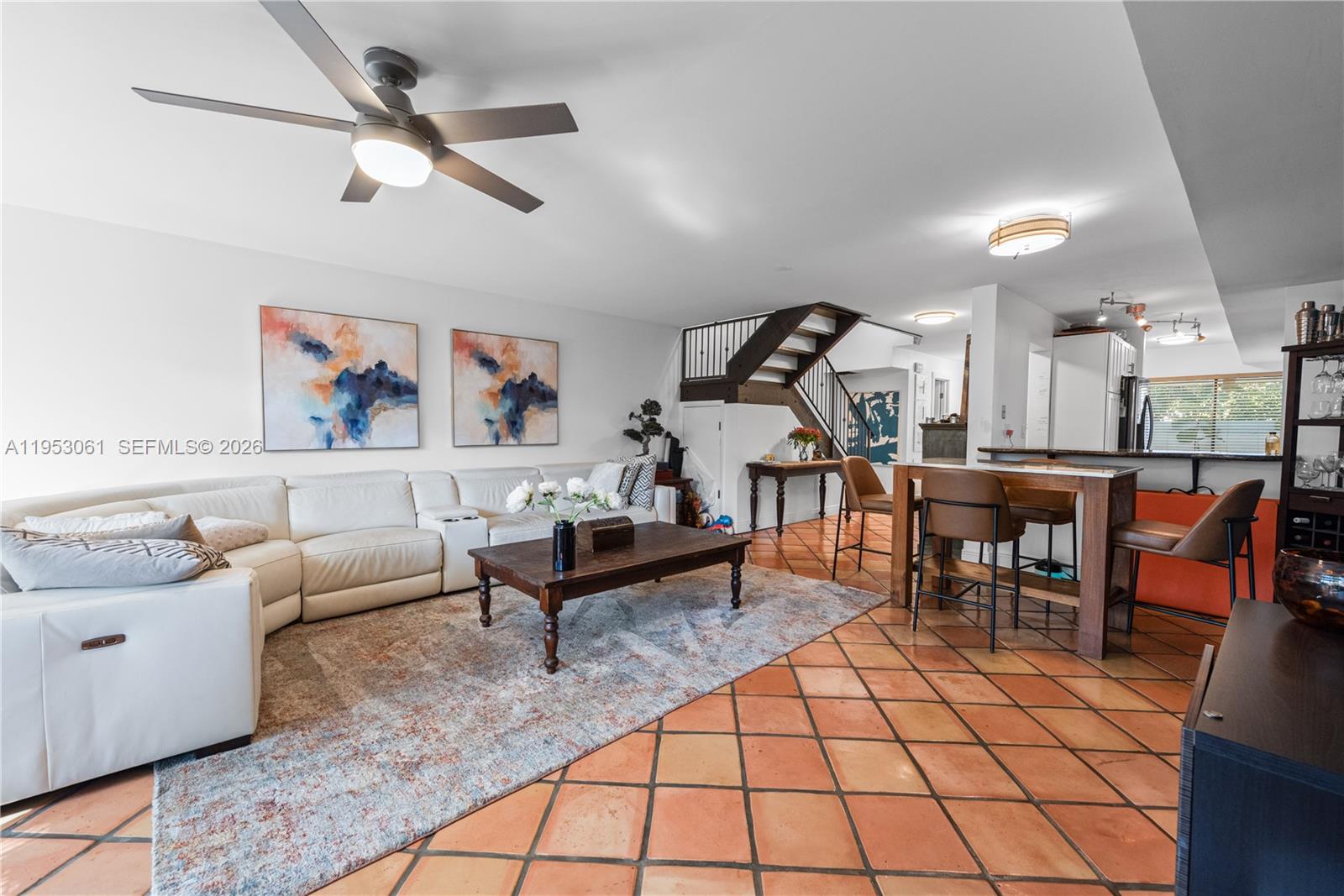 KENDALL GLENN CONDO - Residential