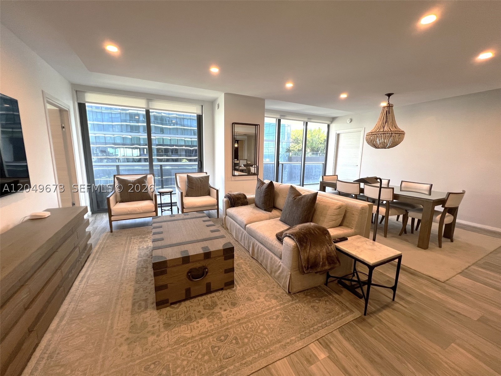 801 SMA RESIDENCES CONDO - Residential