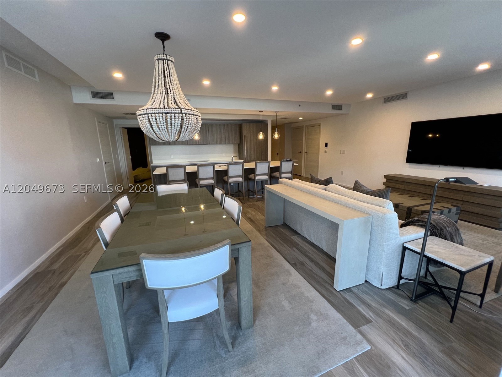 801 SMA RESIDENCES CONDO - Residential