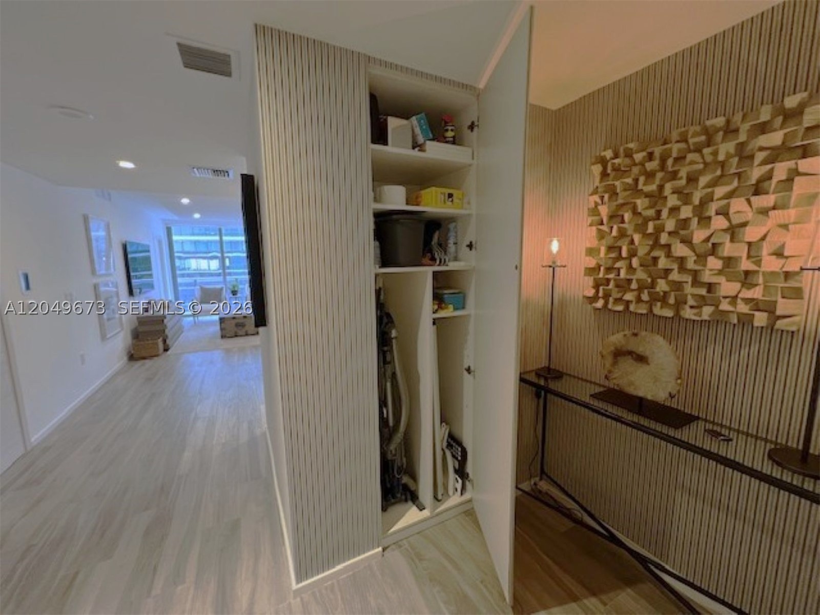 801 SMA RESIDENCES CONDO - Residential