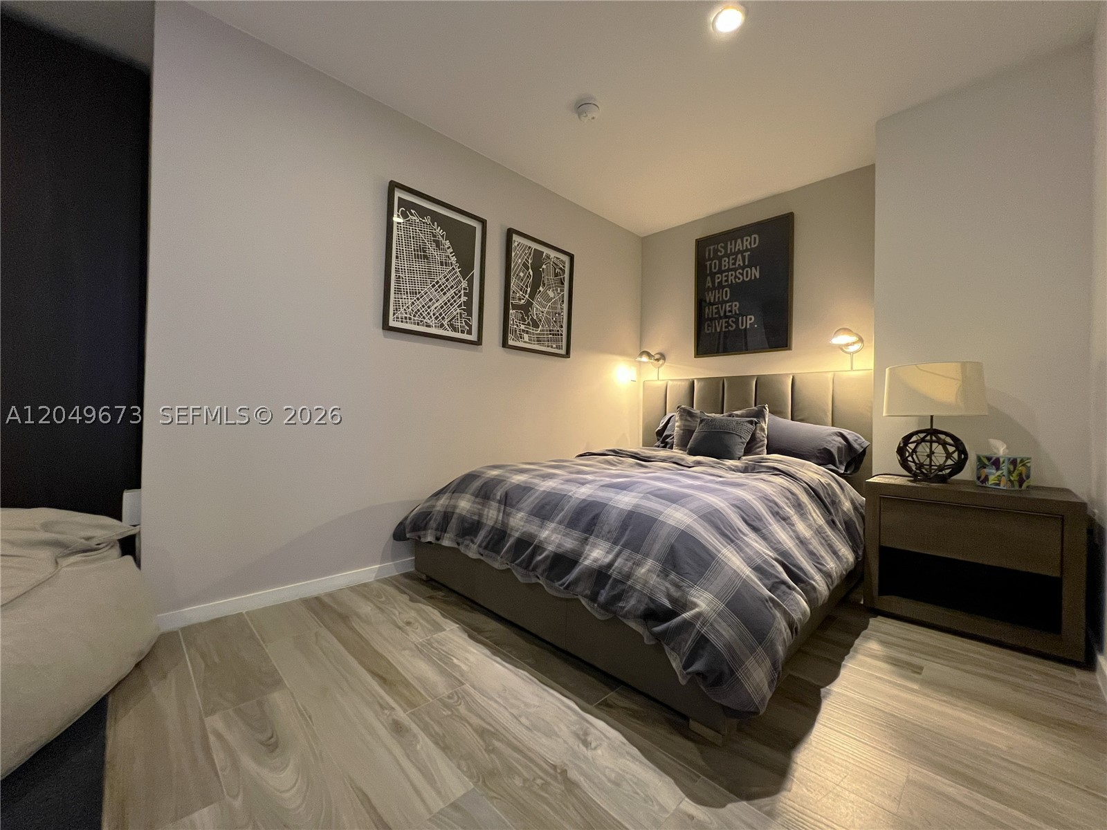 801 SMA RESIDENCES CONDO - Residential