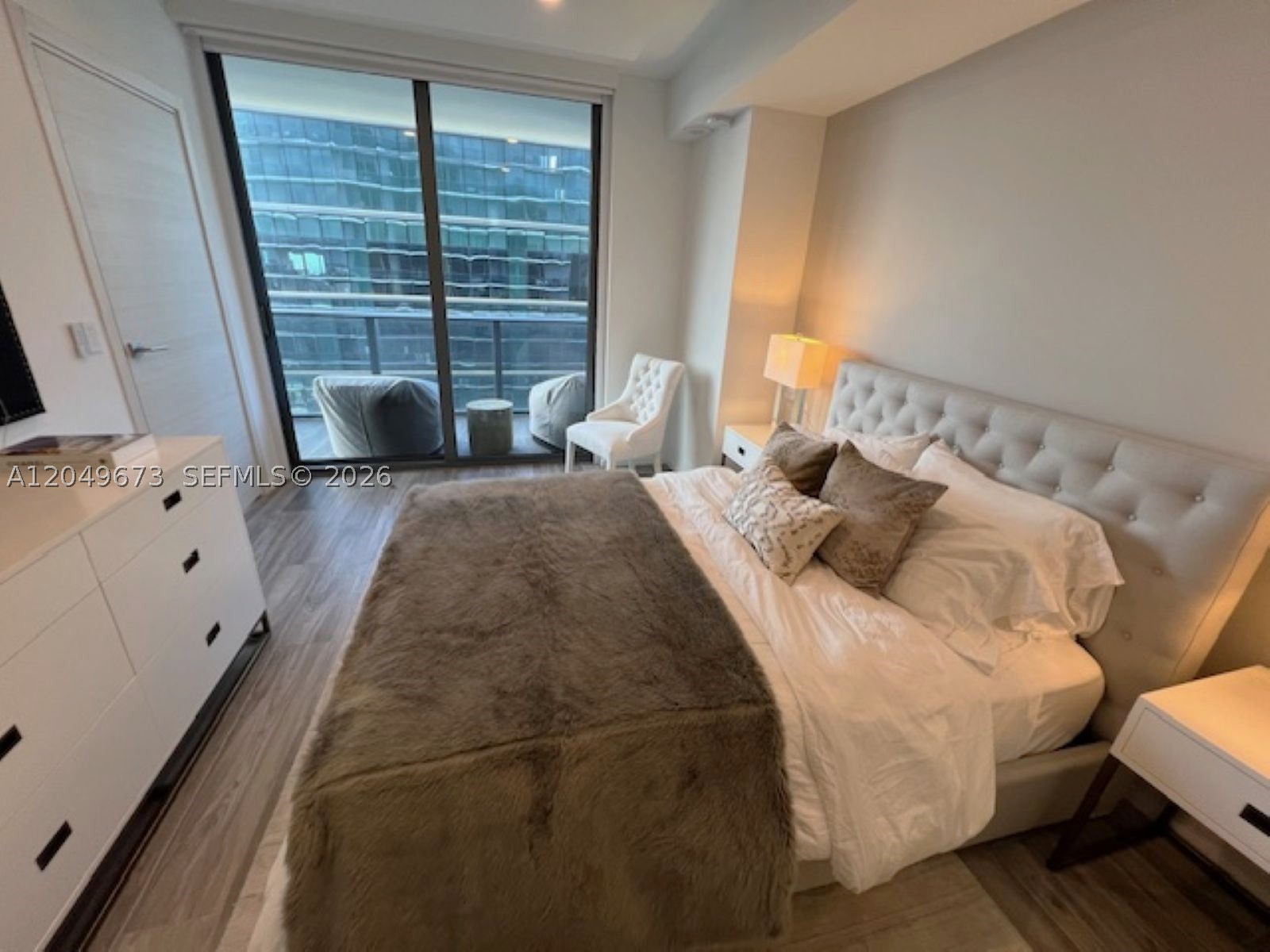 801 SMA RESIDENCES CONDO - Residential