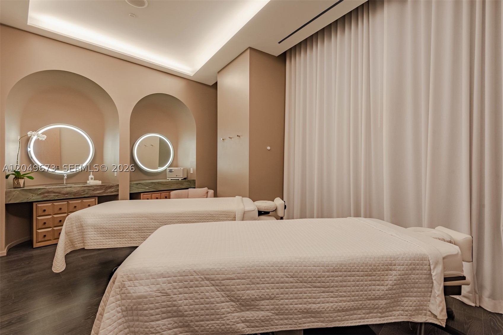 801 SMA RESIDENCES CONDO - Residential