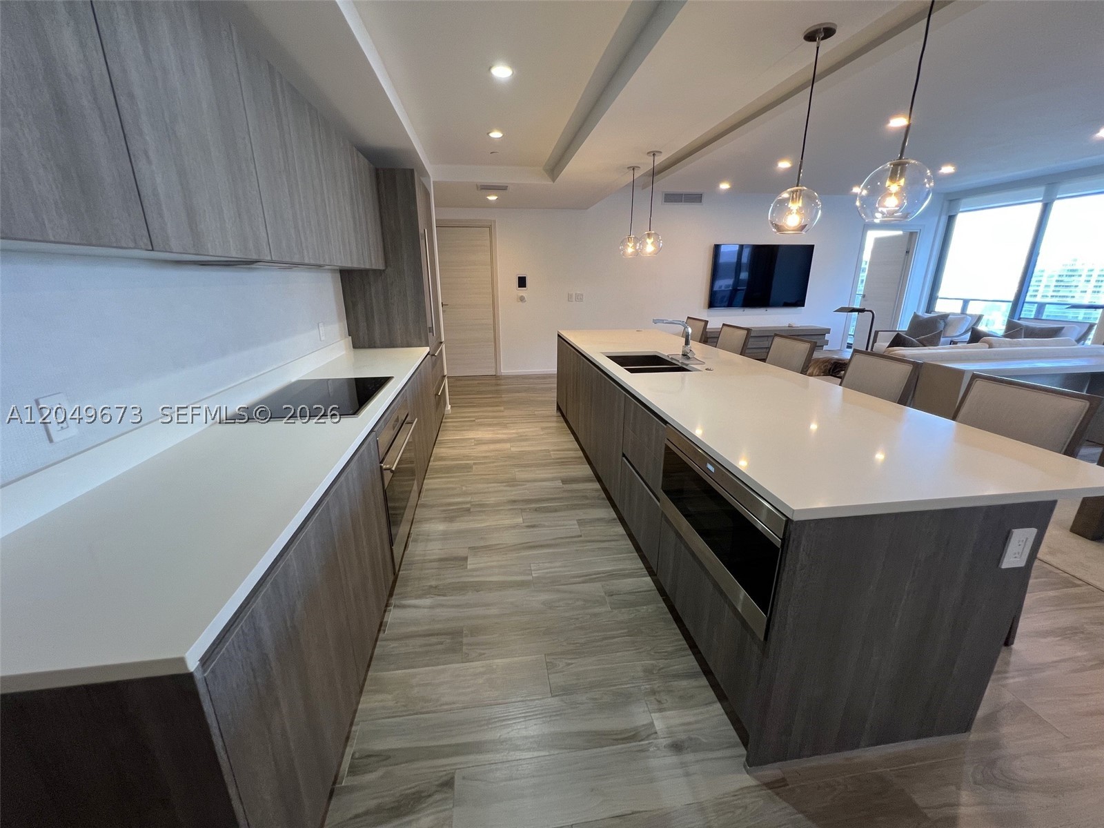 801 SMA RESIDENCES CONDO - Residential