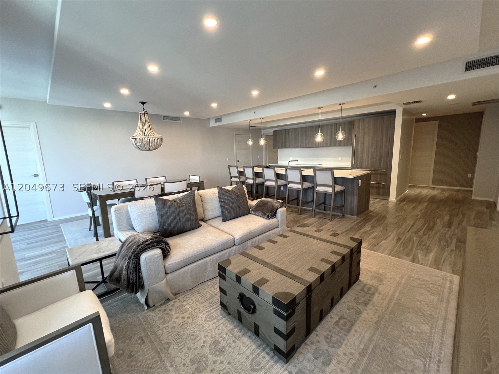 801 SMA RESIDENCES CONDO - Residential