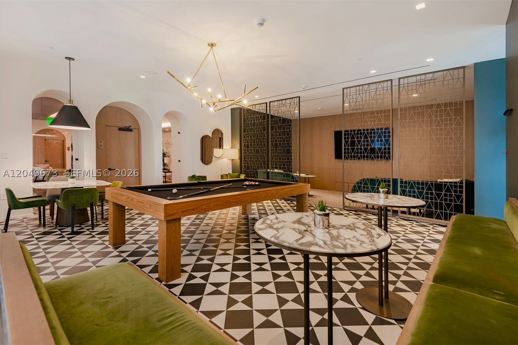 801 SMA RESIDENCES CONDO - Residential
