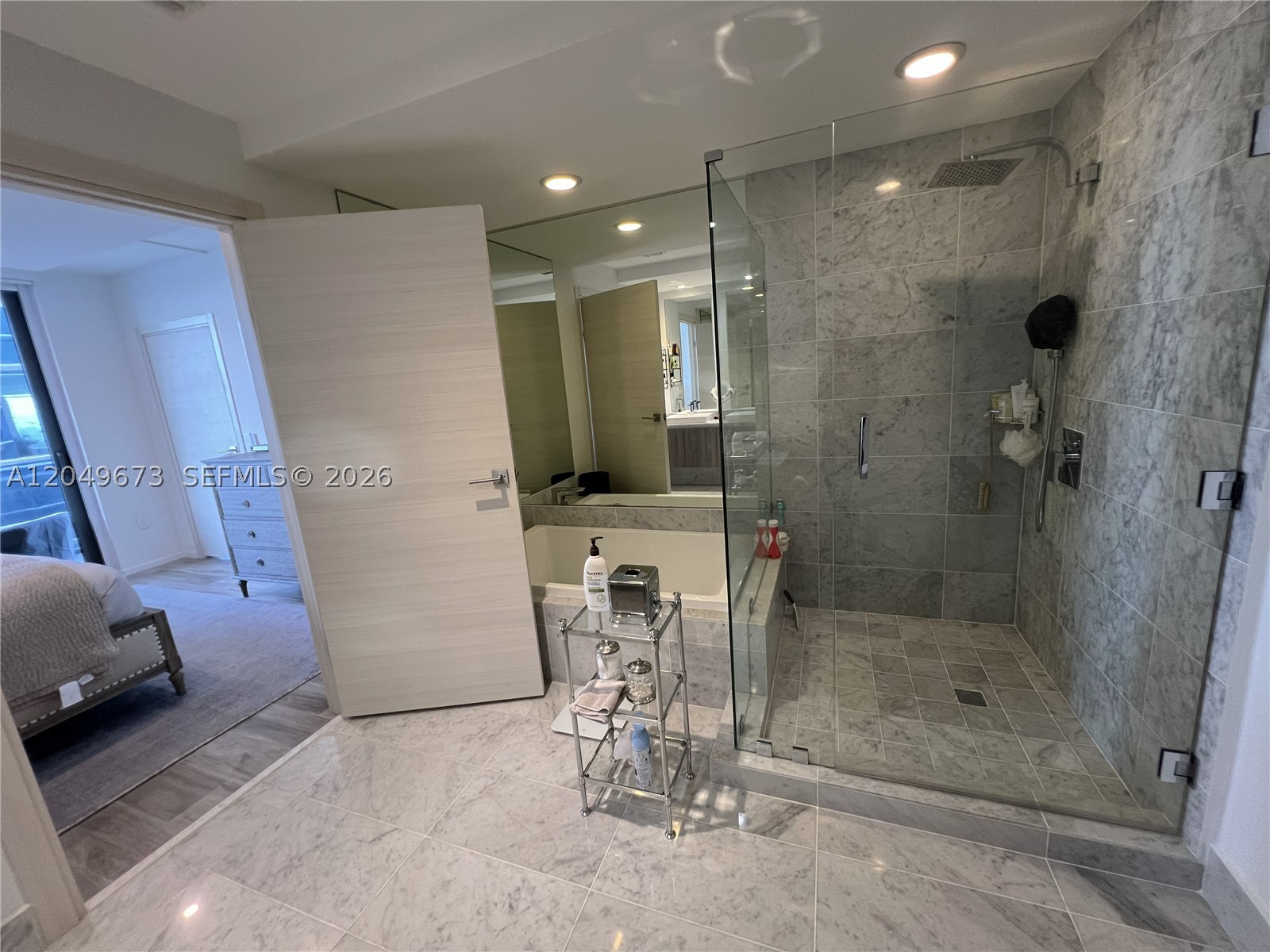801 SMA RESIDENCES CONDO - Residential