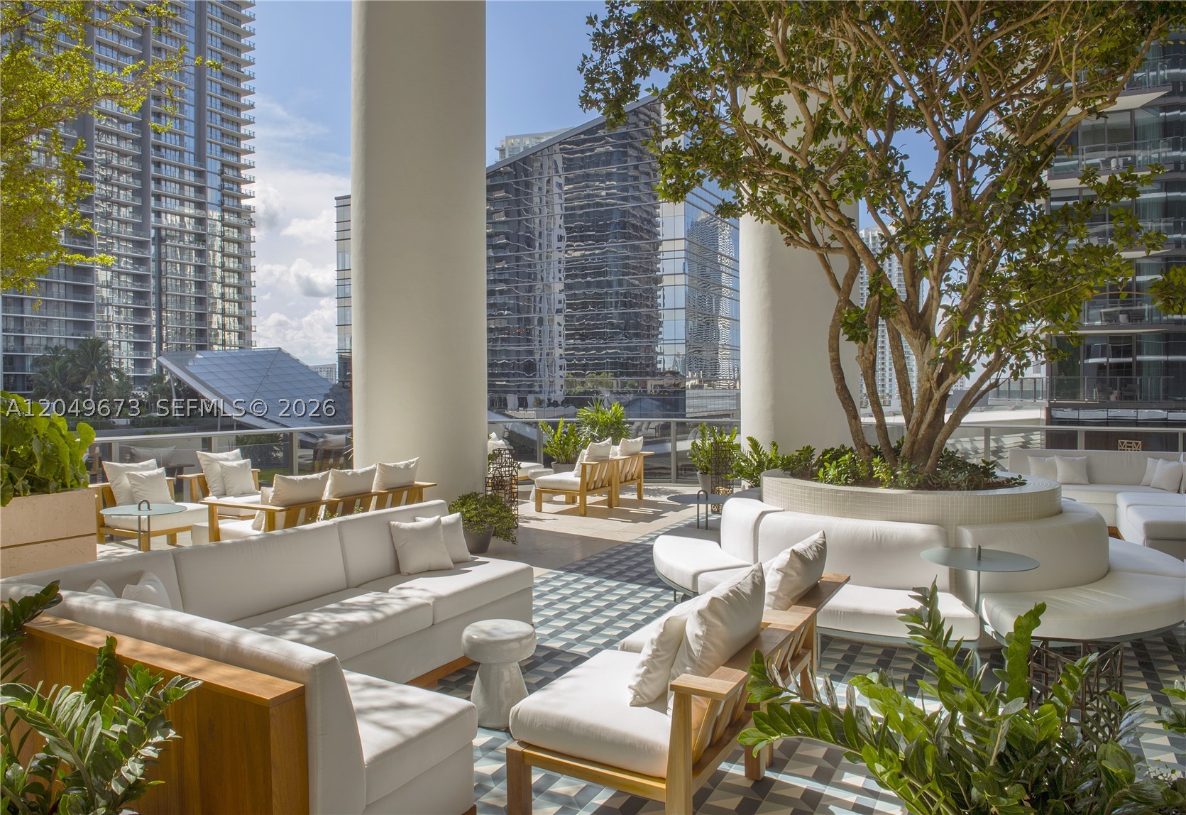 801 SMA RESIDENCES CONDO - Residential