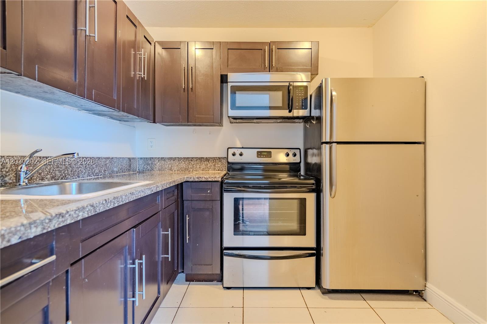 MONTECARLO CONDO - Residential