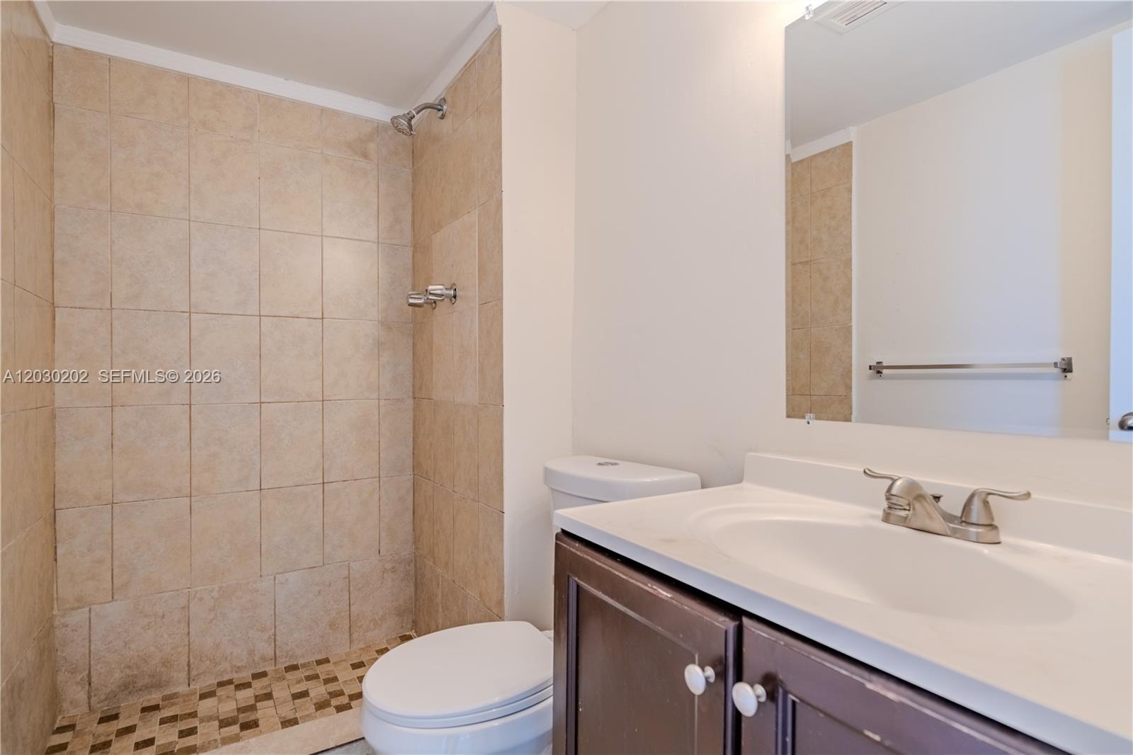 MONTECARLO CONDO - Residential
