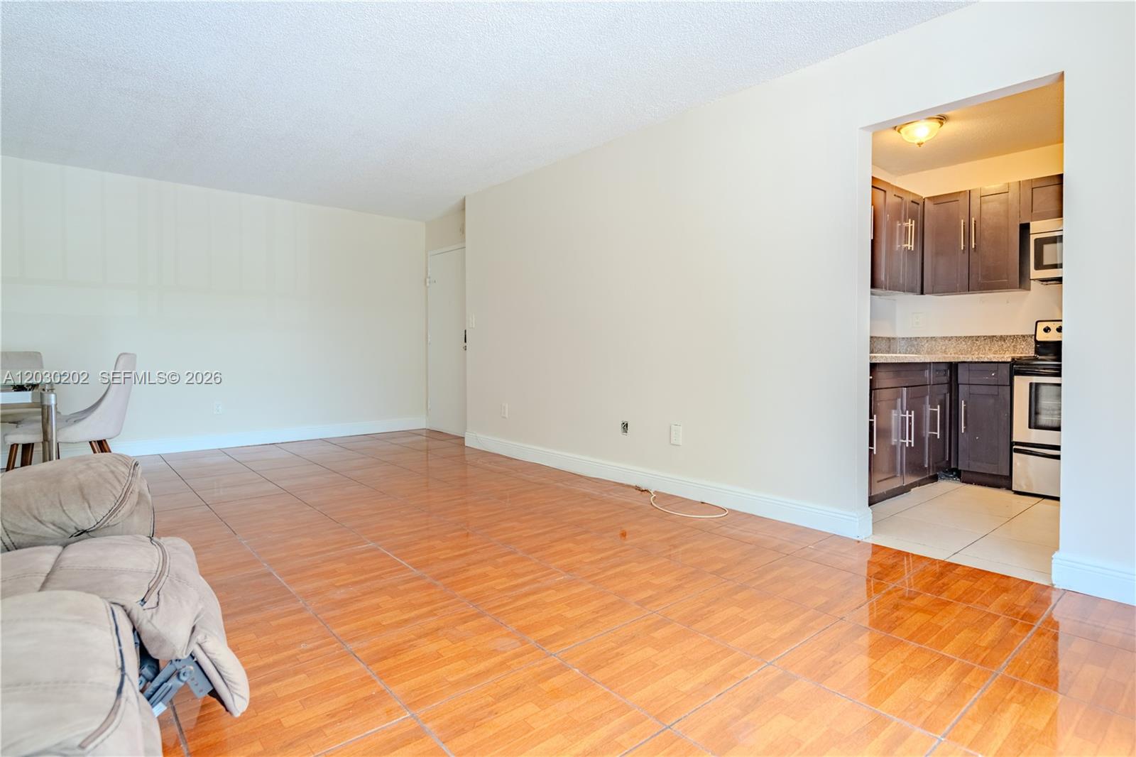 MONTECARLO CONDO - Residential