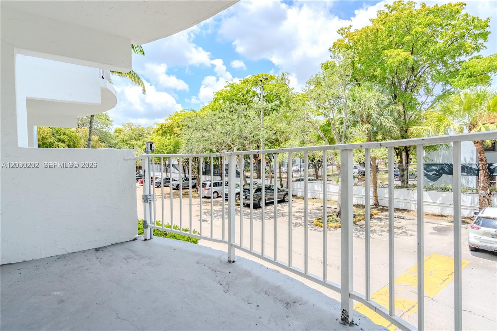 MONTECARLO CONDO - Residential