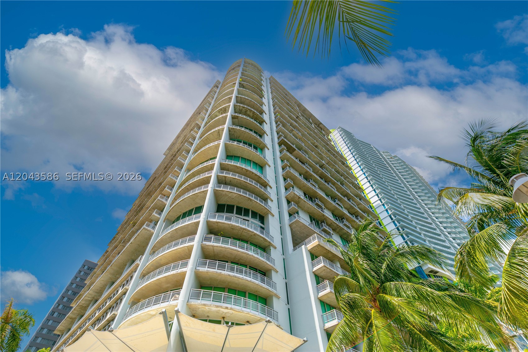 Neo Vertika 2 beds/2 baths plus den ( can be 3rd room) bilevel loft penthouse with high ceilings and a large balcony with gorgeous SW views of Brickell Skyline and Biscayne Bay.Live in a Contemporary style building next to the Miami River with 24hr security and lots of amenities; top-of-the-line Gym, beautiful pool deck with jacuzzi, club room, cigar/library room, business center, racquetball and pickleball courts , boxing cage,sauna,dog park and EV charging area.Residents get discounts to American Social and all other businesses in the building.Great location,3 blocks away to highway thus avoiding all Brickell traffic steps away to Brickell City Centre , Mary Brickell Village Metro Mover and Metro Rail stations.1 assigned parking space plus 1 valet parking included.