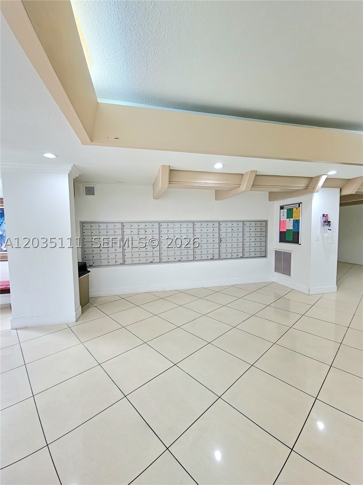 WILSHIRE CONDO - Residential