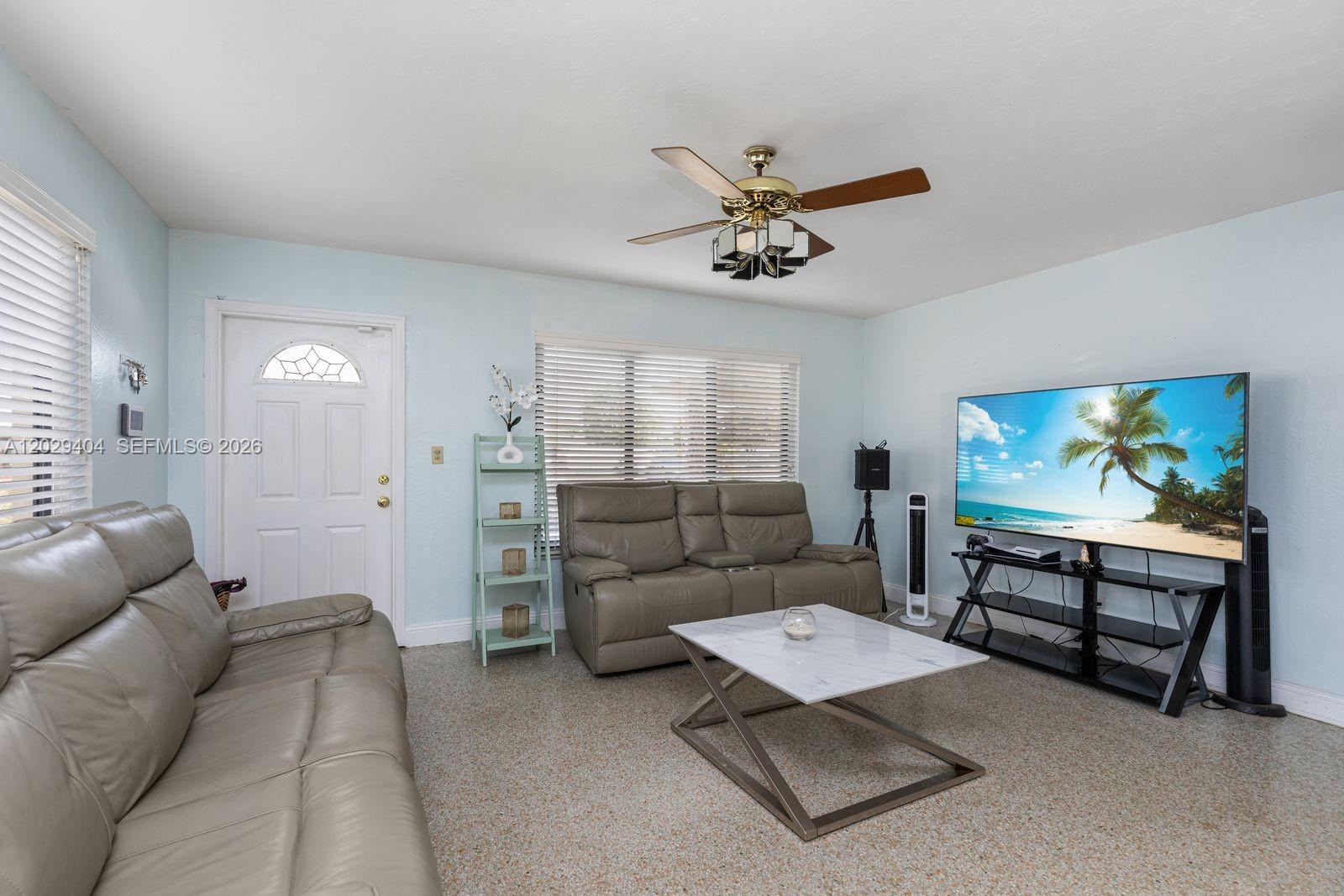 BROADVIEW COUNTRY CLUB ES - Residential
