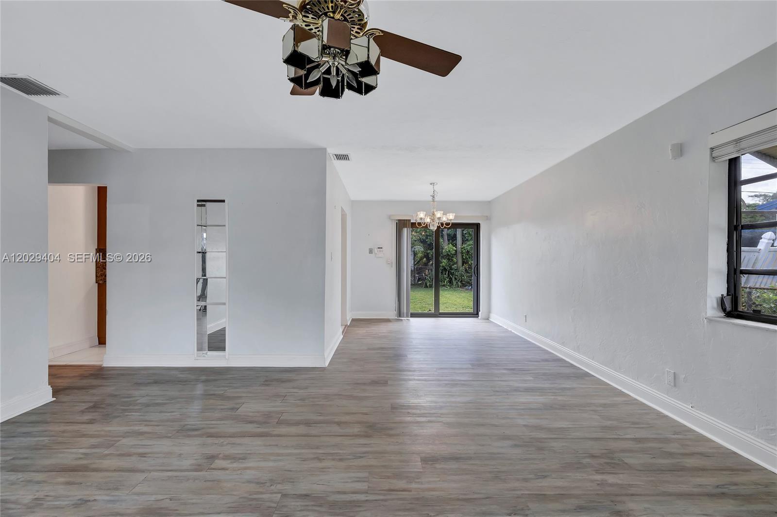 BROADVIEW COUNTRY CLUB ES - Residential