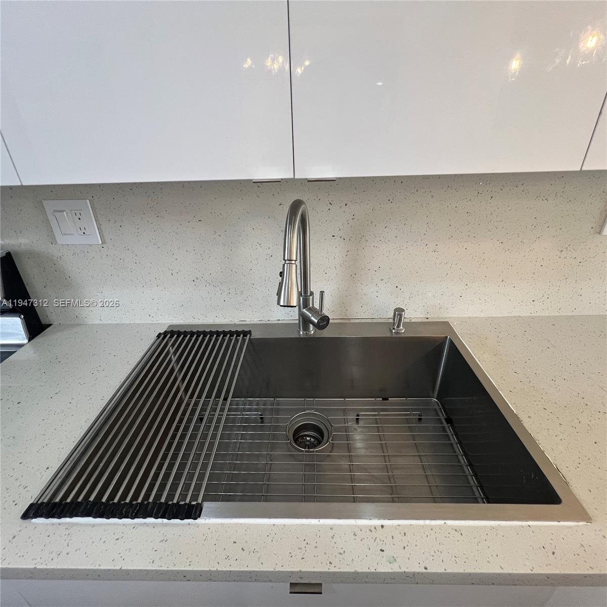 VISIONS AT FOUNTAINBLEAU - Residential
