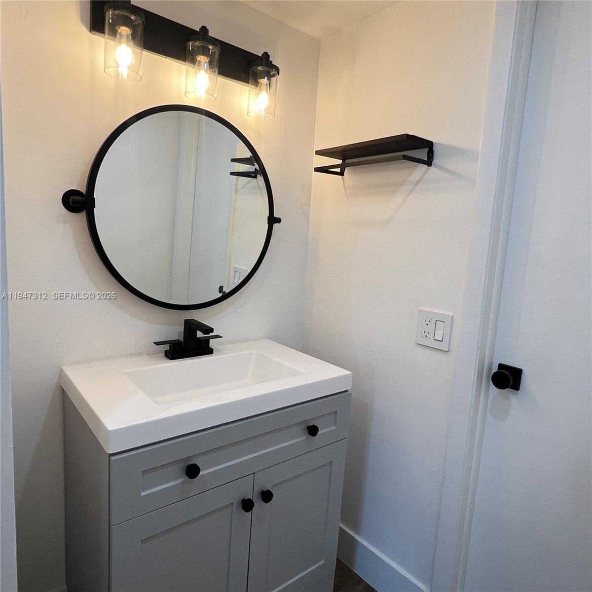 VISIONS AT FOUNTAINBLEAU - Residential