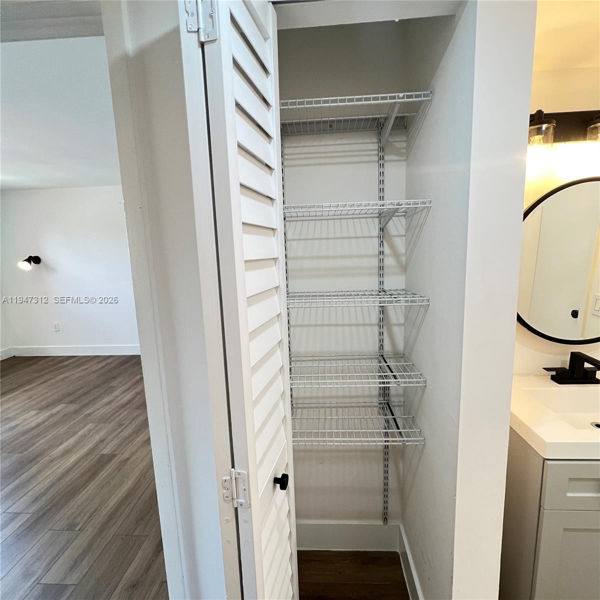 VISIONS AT FOUNTAINBLEAU - Residential