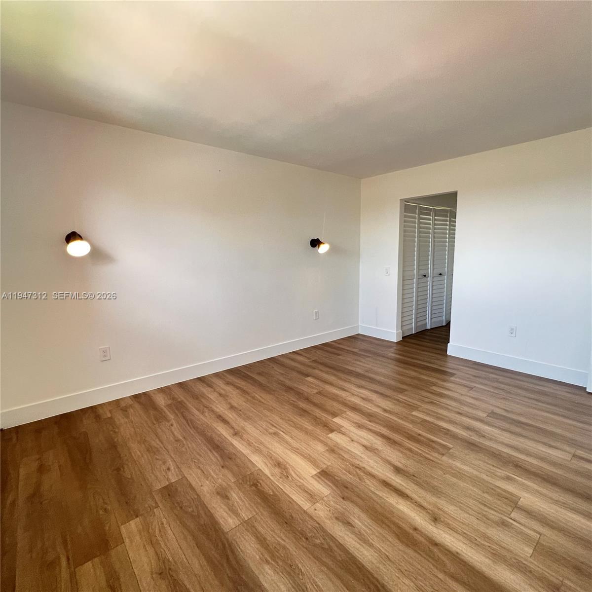 VISIONS AT FOUNTAINBLEAU - Residential