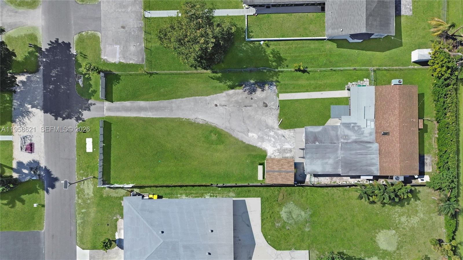 BROWARD GARDENS - Residential Income