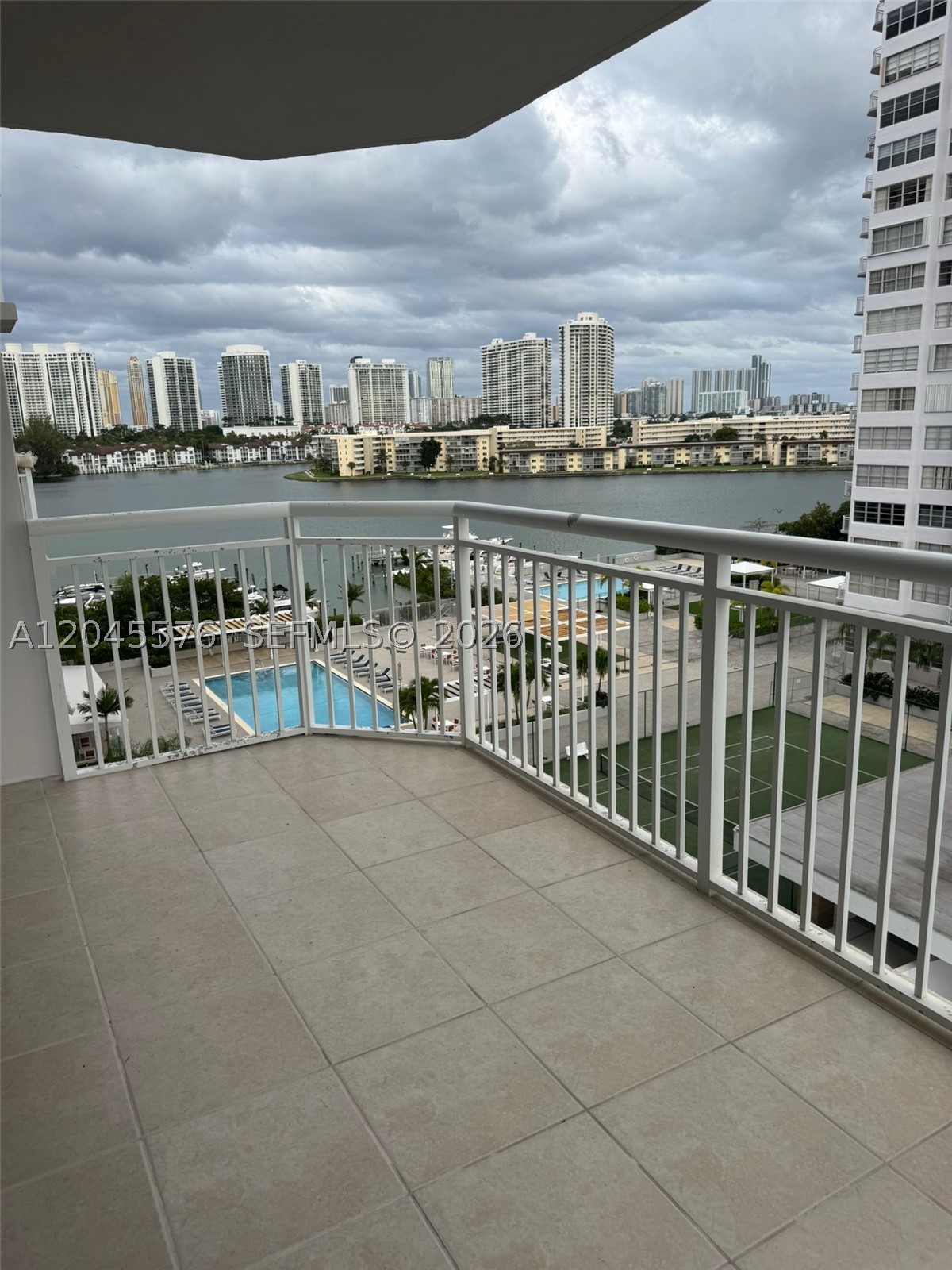 DEL PRADO CONDO - Residential
