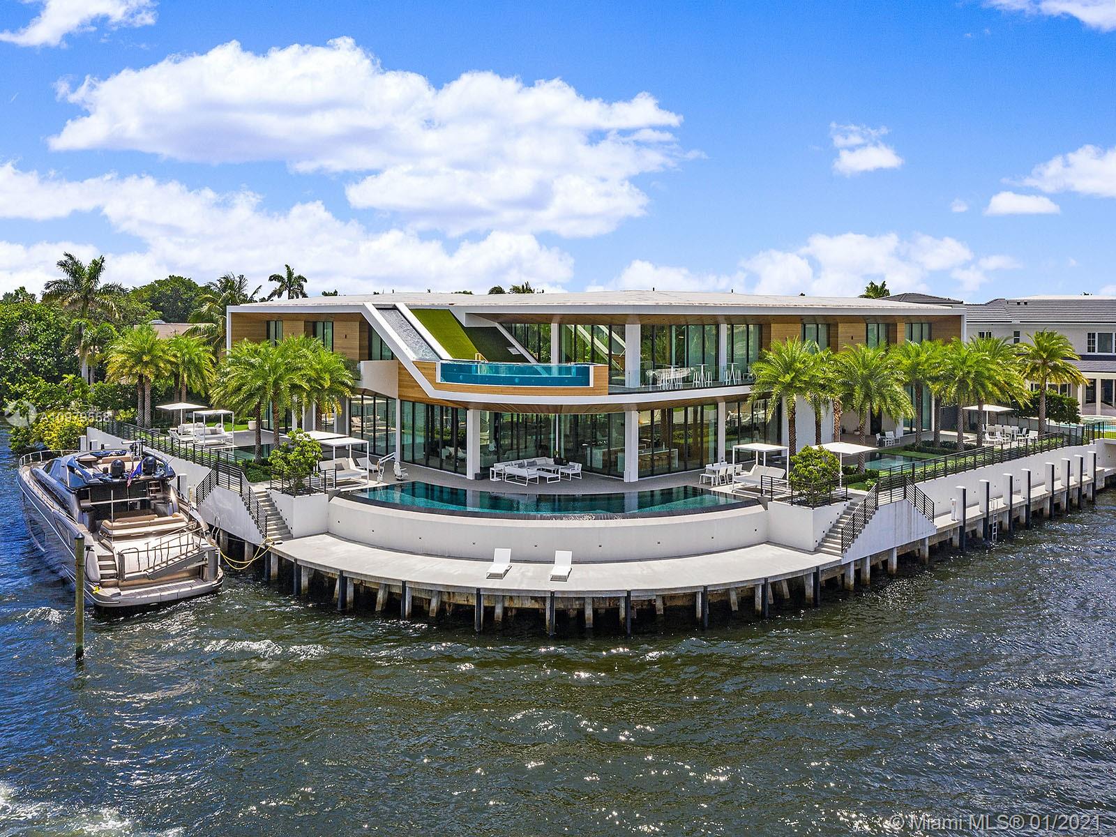 SUN AND SURF CLUB COMMUNI - Residential