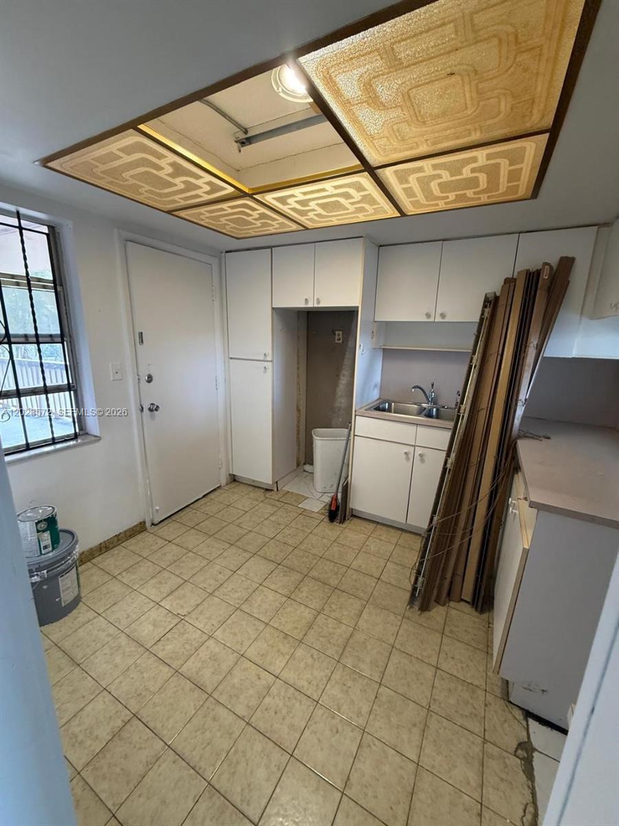 SIXTH MOORINGS CONDO - Residential