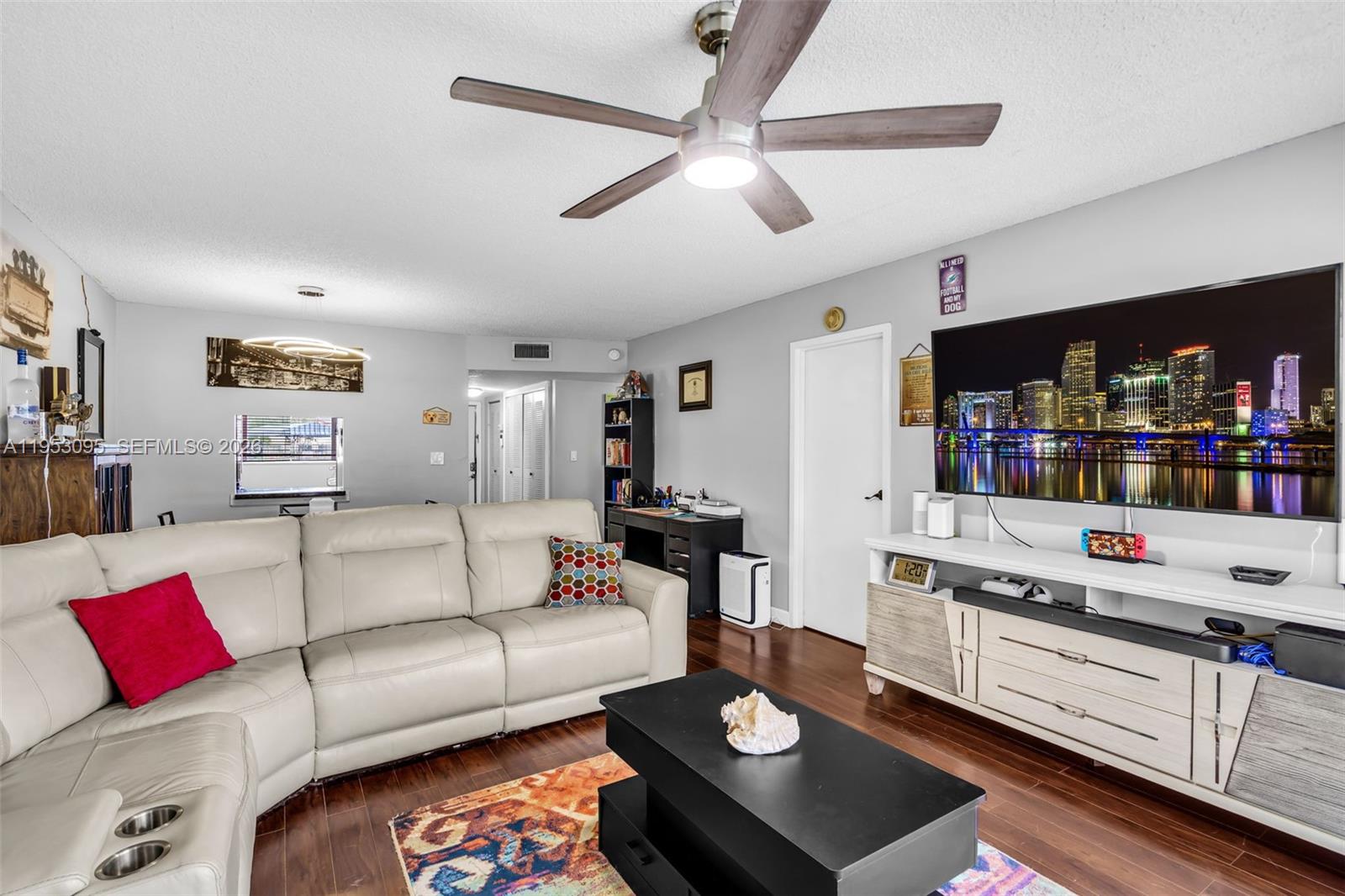 SANDS POINT CONDOMINIUM V - Residential