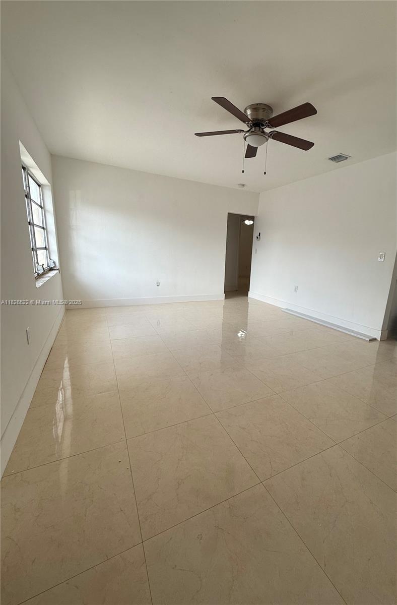 TAMIAMI GARDENS - Residential Lease