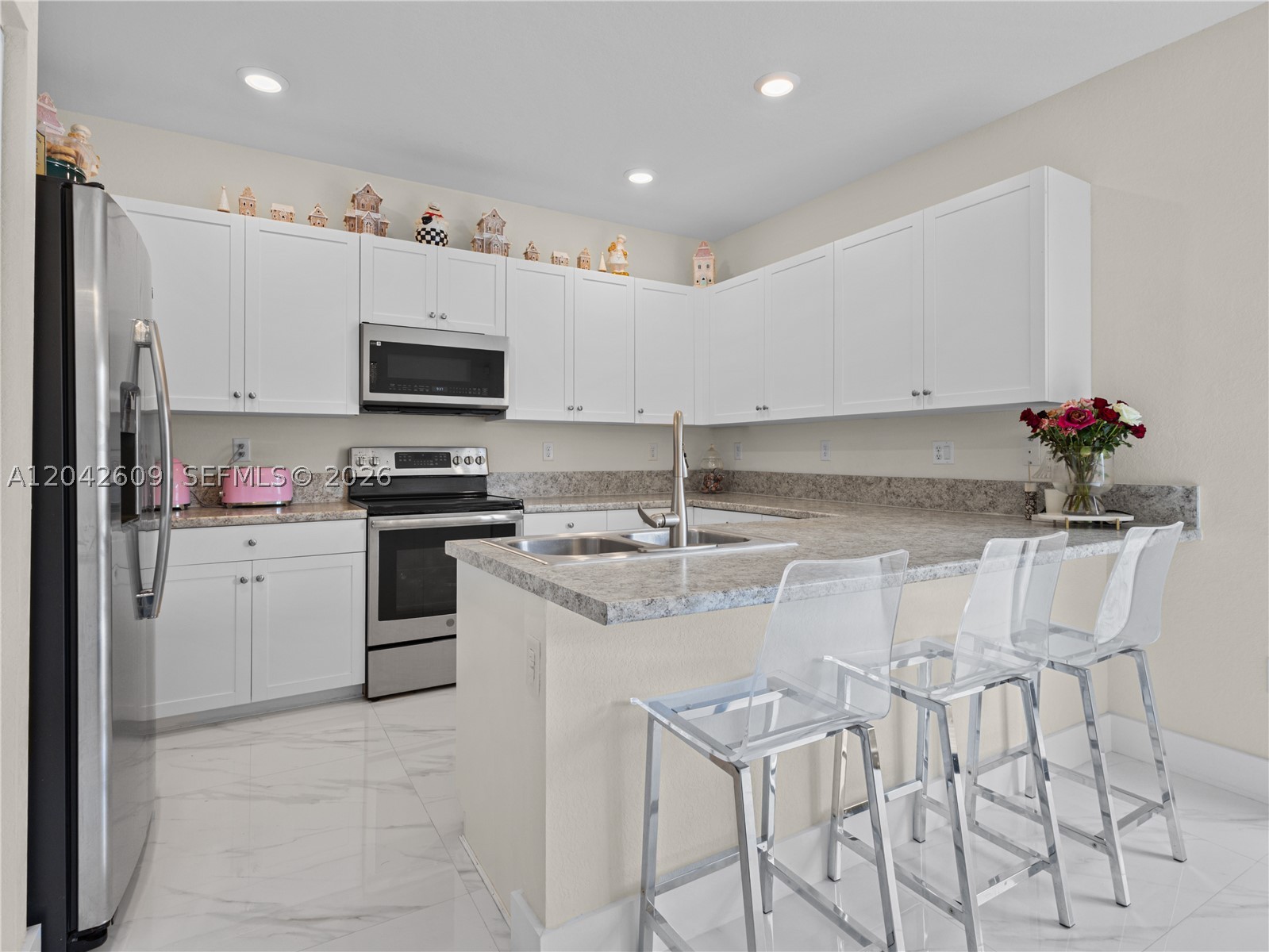 AQUABELLA SECTION TWO - Residential Lease